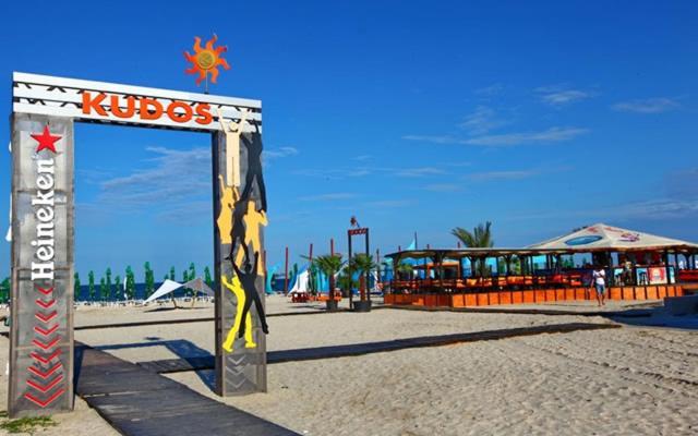 Twin Residence Five Mamaia Exterior foto
